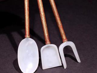 清代 和田玉籽料包金餐具一套「旧藏」