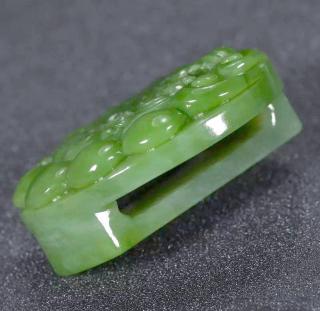 碧玉的深度解析:从宝石分类到和田玉的独特魅力